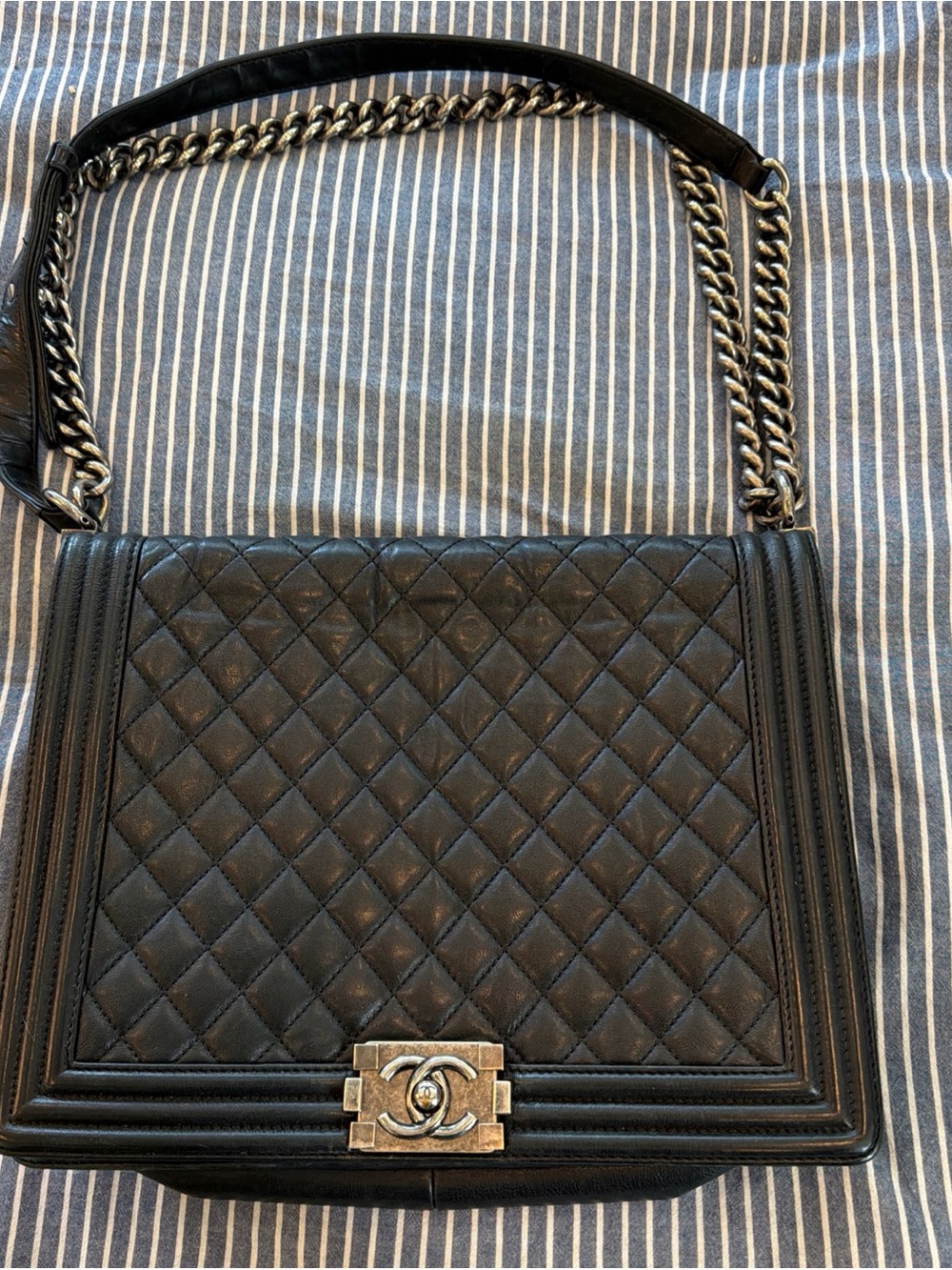 CHANEL Black Quilted Boy-style Shoulder Bag with Silver Chain and calf leather